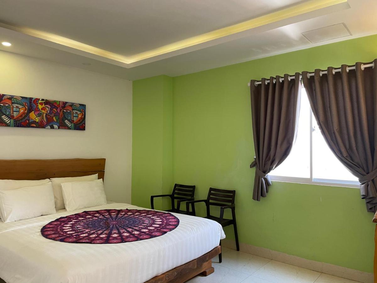 Boutique Hotel La Villa Nha Trang Bagian luar foto