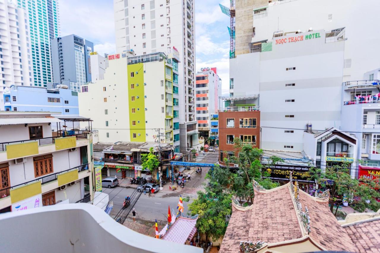 Boutique Hotel La Villa Nha Trang Bagian luar foto