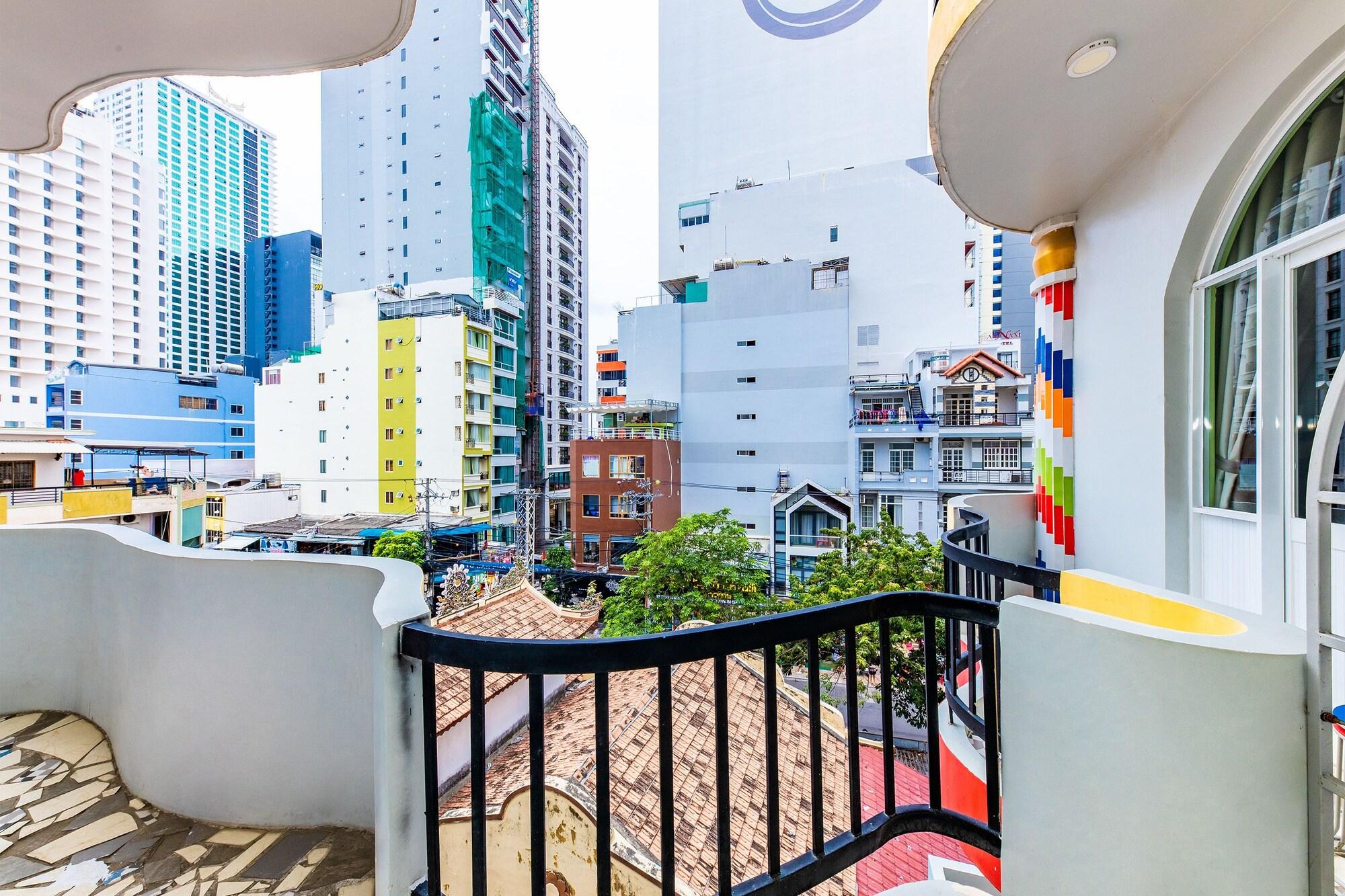 Boutique Hotel La Villa Nha Trang Bagian luar foto