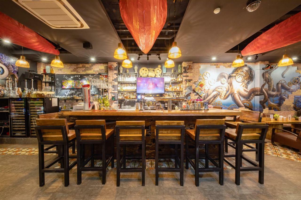 Boutique Hotel La Villa Nha Trang Bagian luar foto