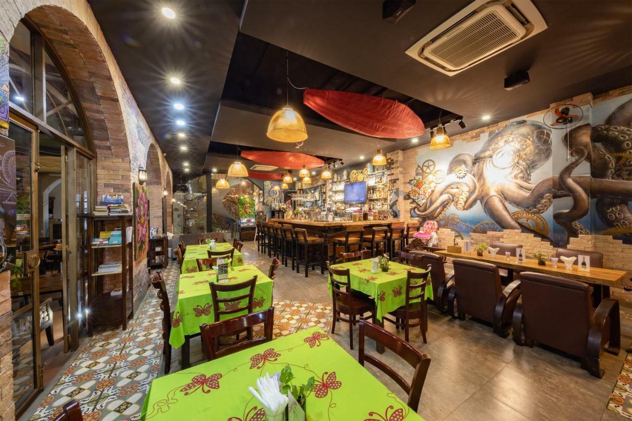 Boutique Hotel La Villa Nha Trang Bagian luar foto
