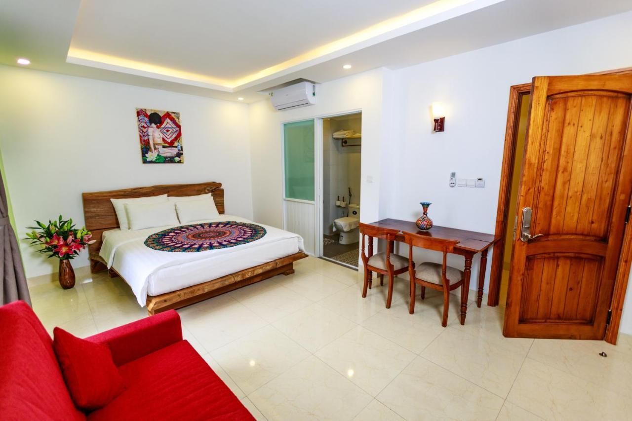 Boutique Hotel La Villa Nha Trang Bagian luar foto